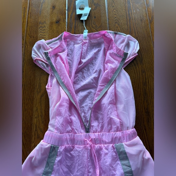 🆕 Daily Practice Puff Sleeve Front Zip Pink and Tan Short Sleeve Romper - Picture 13 of 13